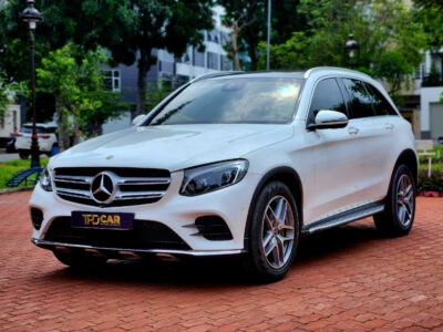 MERC GLC300 đời 2018 trắng nội thất nâu